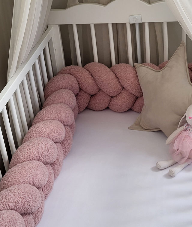 προστατευτικο κουνιας πλεξουδα μπουκλε 2