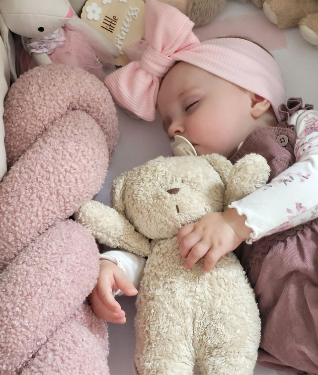 προστατευτικο κουνιας πλεξουδα μπουκλε 3