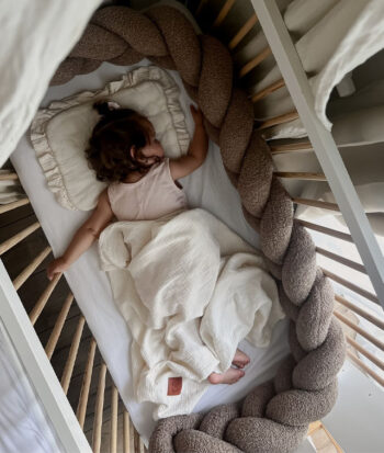 προστατευτικο κουνιας πλεξουδα μπουκλε 6