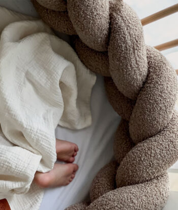 προστατευτικο κουνιας πλεξουδα μπουκλε 7